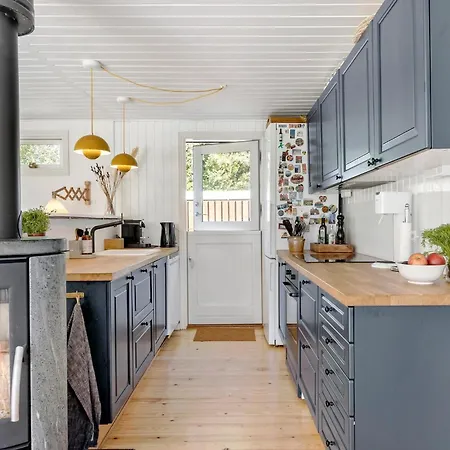 Nyaraló 4 Bedroom Amazing In *