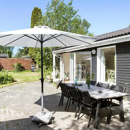 4 Bedroom Awesome In